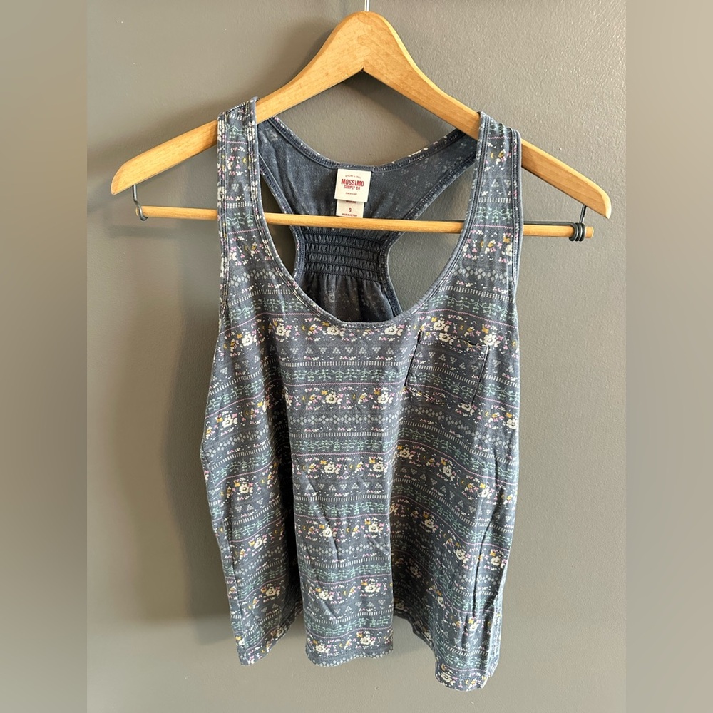 Mossimo Supply Co. Women's Blue Floral Cropped Tank Top